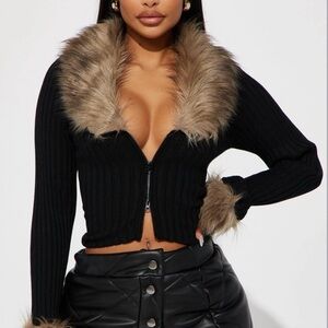 Fashion Nova Black Off-the-Shoulder Sweater with Fur Trim